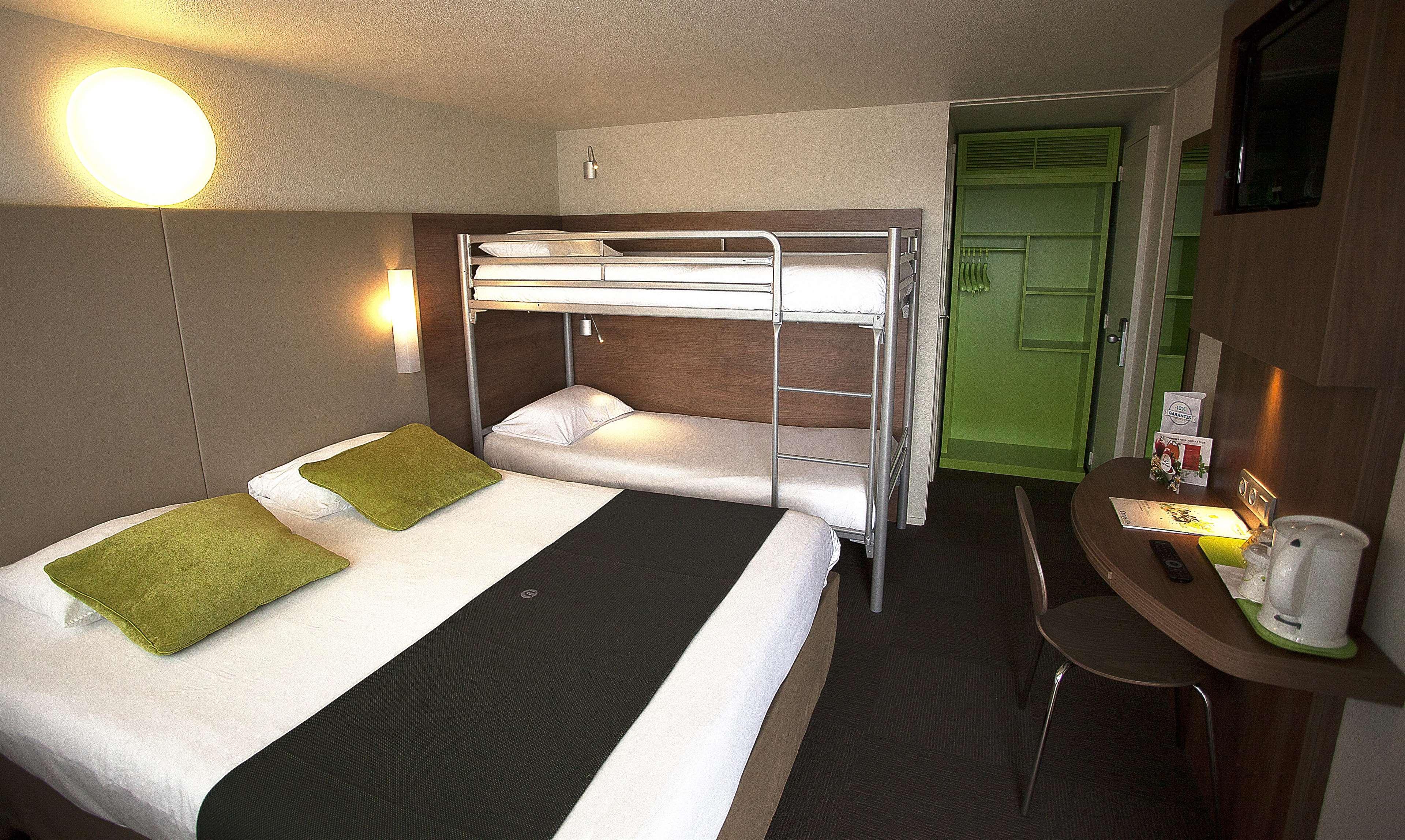 Campanile Melun Sud - Dammarie Les Lys Hotel Buitenkant foto