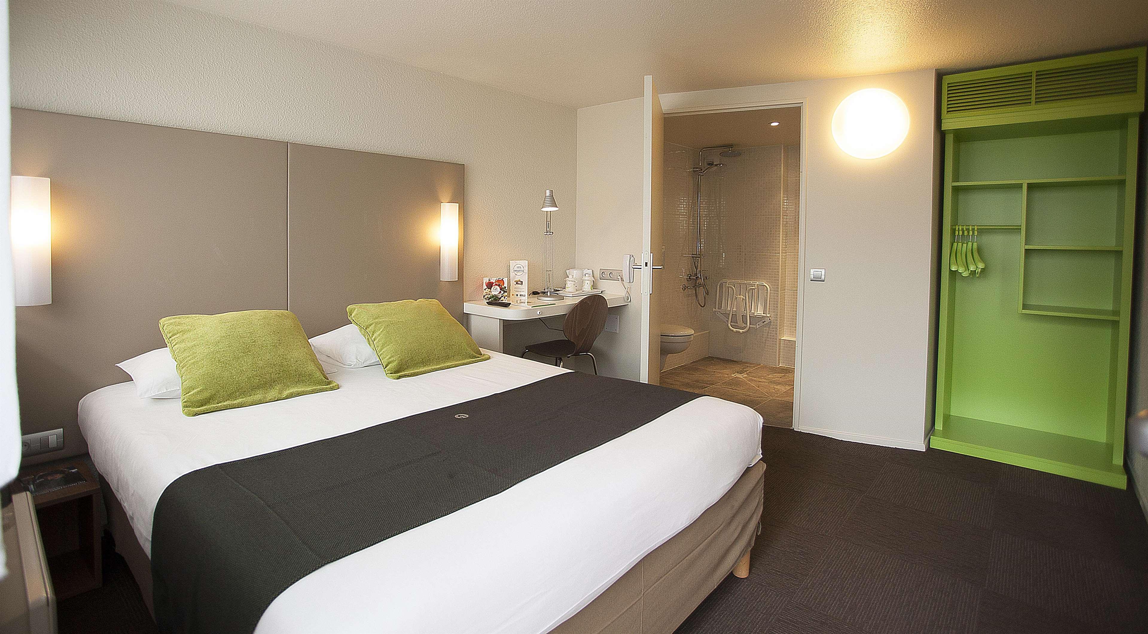 Campanile Melun Sud - Dammarie Les Lys Hotel Buitenkant foto